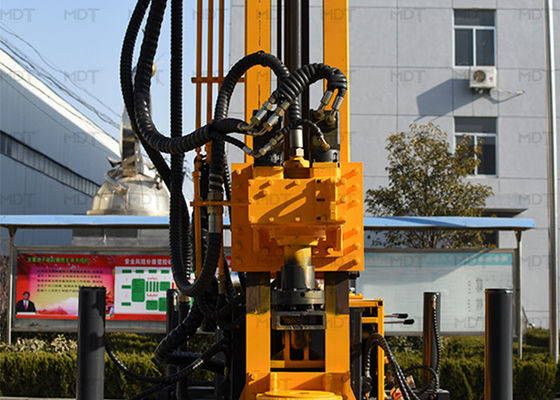 पानी के कुएं के लिए एमडीटी 50 मैकेनिकल हाइड्रोलिक क्रॉलर ड्रिलिंग रिग